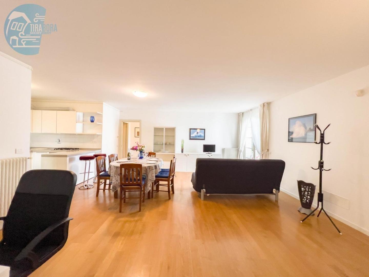 Cattedrale 5 Tirabora Short Rent Lejlighed Trieste Eksteriør billede