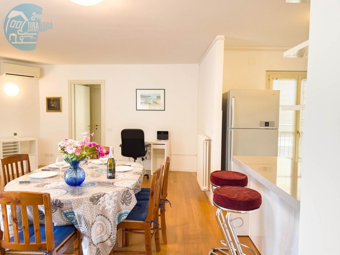Cattedrale 5 Tirabora Short Rent Lejlighed Trieste Eksteriør billede