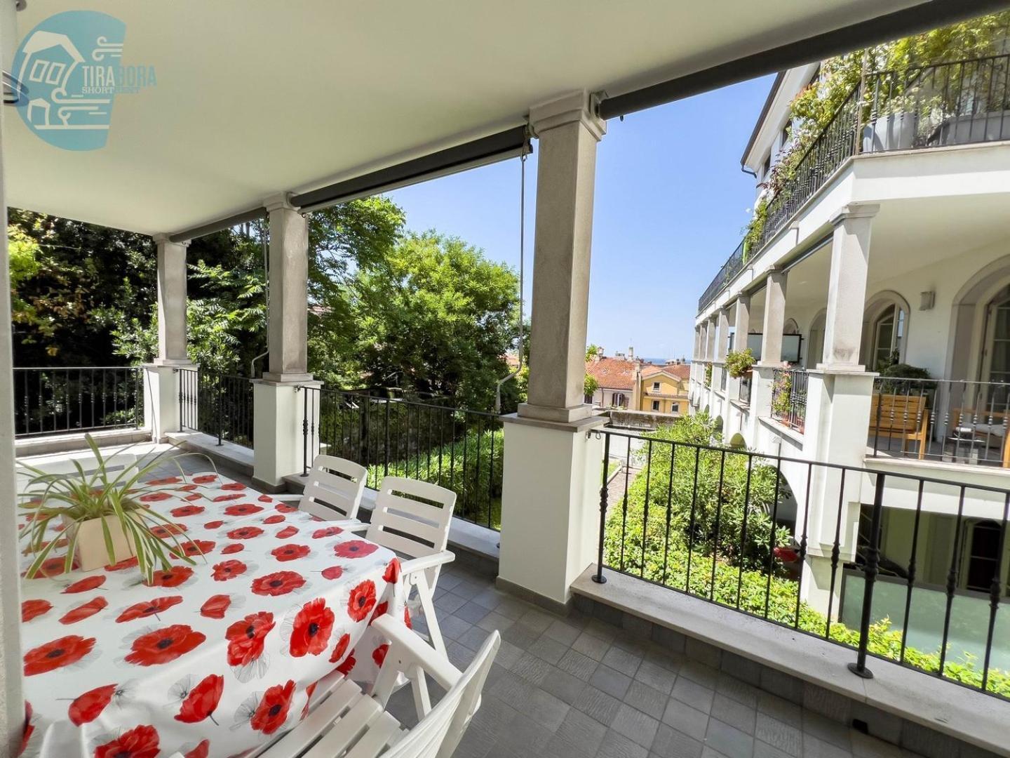Cattedrale 5 Tirabora Short Rent Lejlighed Trieste Eksteriør billede